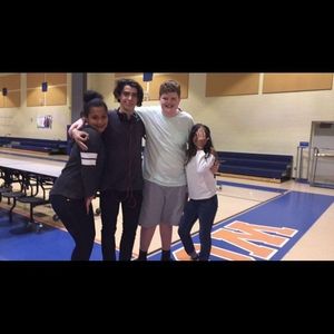 Meet your Posher, Selena